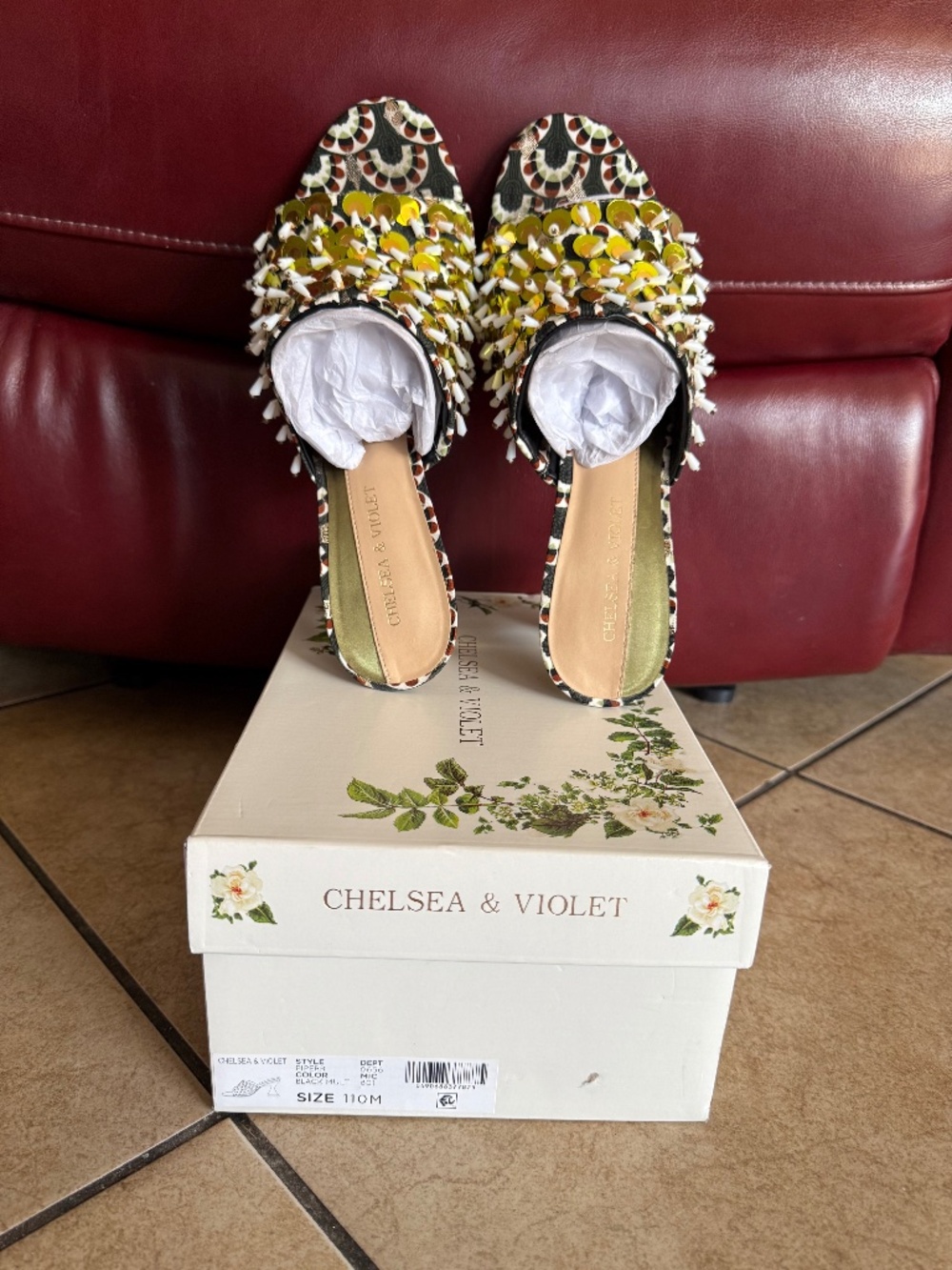 UNIQUE::::These Chelsea & Violet Ornamental Dress Slide Sandals SZ11M